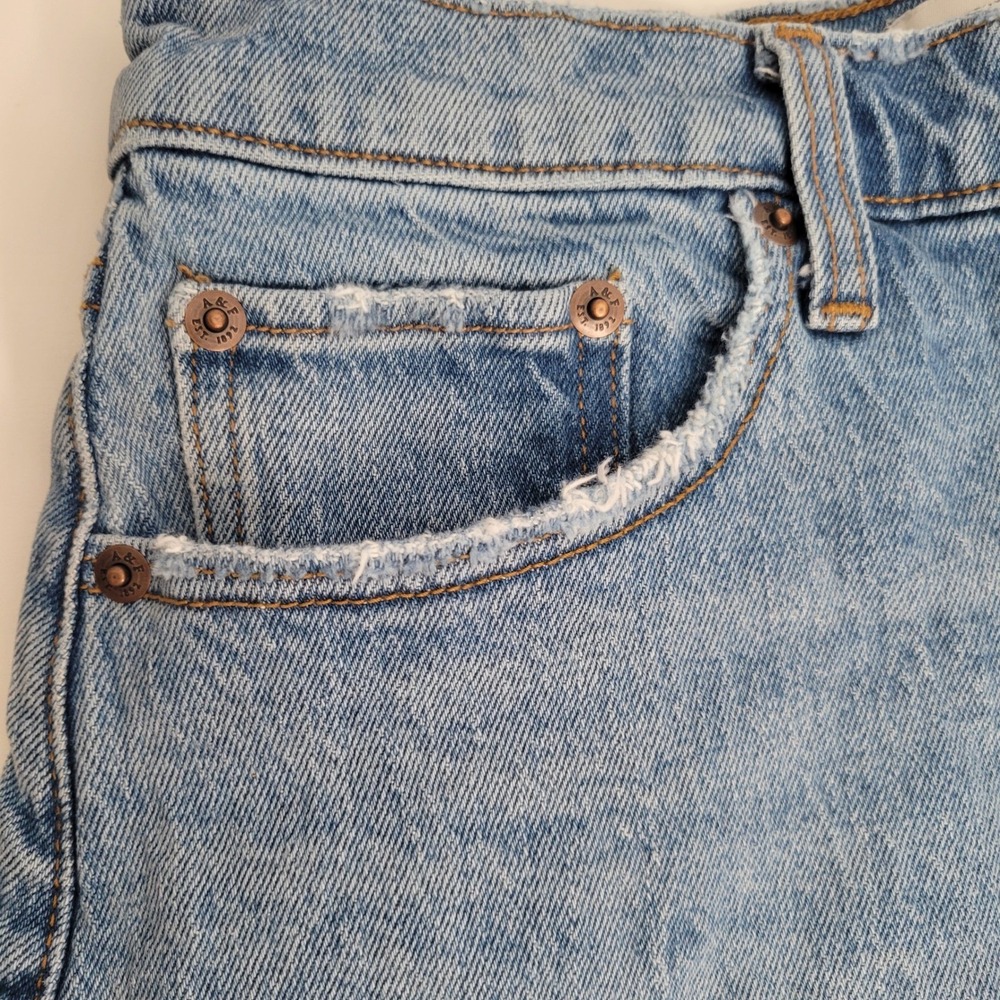Abercrombie & Fitch Mom Shorts Womens Sz 28/6 Blue Curve Love High Rise Raw Hem - Picture 6 of 13